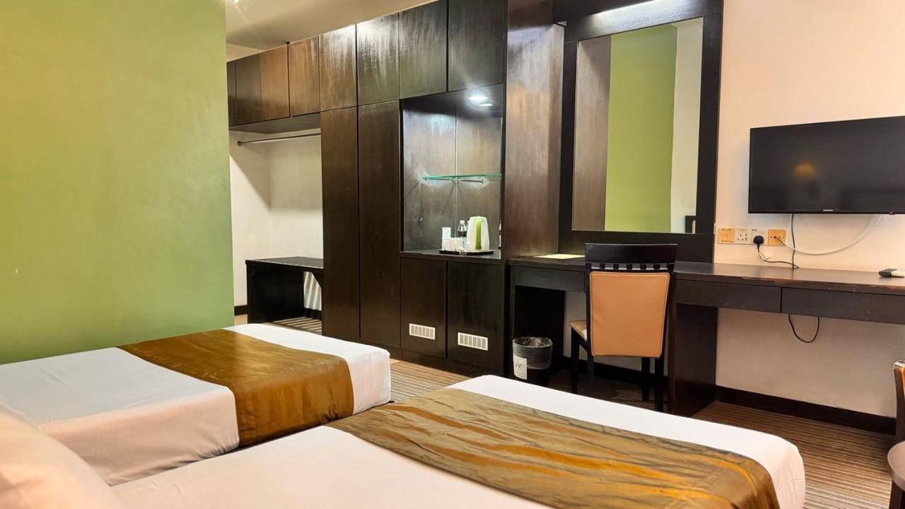 Hotel Seri Malaysia Kepala Batas Кепала Батас Экстерьер фото